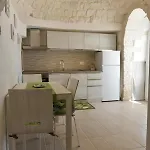 Trulli Dal Sole Alla Luna *