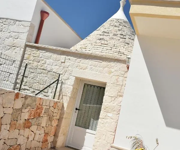 Trulli Dal Sole Alla Luna מרטינה פרנקה